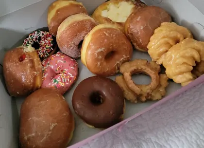 Al's Donuts, business photo 3