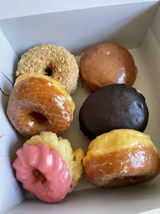 Al's Donuts, business photo 4