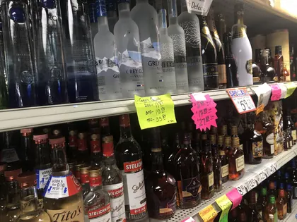 Hillcrest Liquor & Food, business photo 4