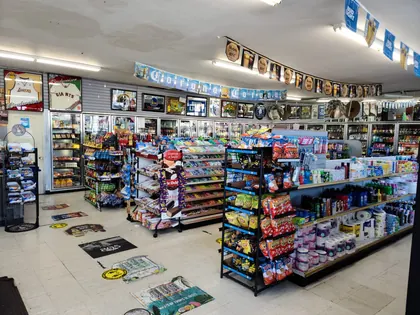 Romi's Liquor & Food, business photo 3