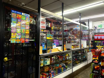 Sam's Liquor & Grocery, business photo 4